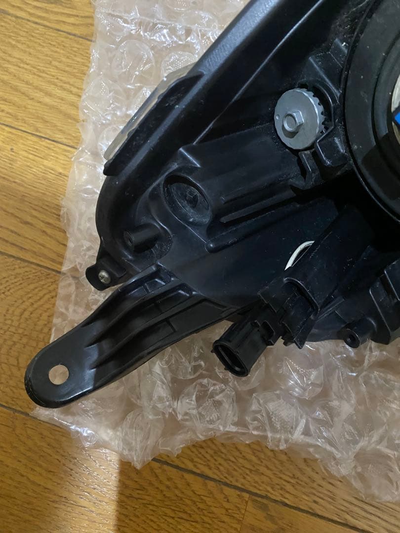 NHP10 アクア 前期 ハロゲン ヘッドライト 左側