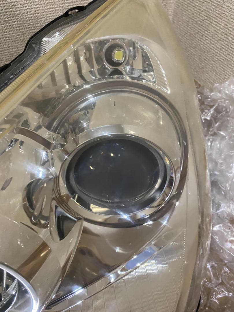 NHP10 アクア 前期 ハロゲン ヘッドライト 左側