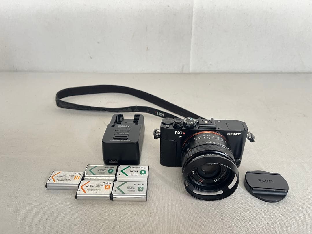 美品 SONY DSC-RX1RM2 フルサイズ RX1RII 動作確認済み