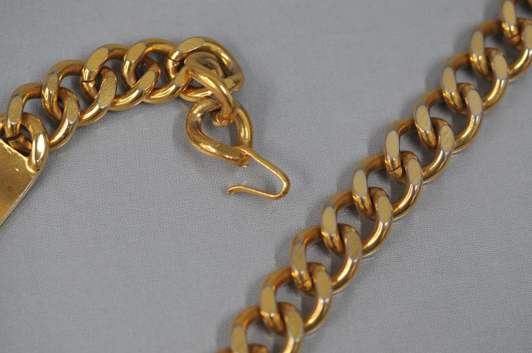 C*e様 シャネル　チェーンベルト　メダル／ロゴプレート