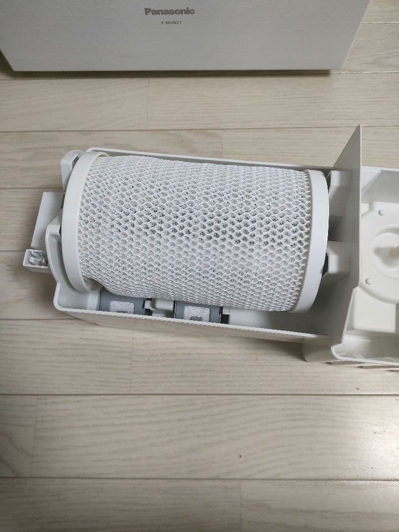 パナソニック　ジアイーノ　次亜塩素酸空間除菌脱臭機　F-MVB21 2019年