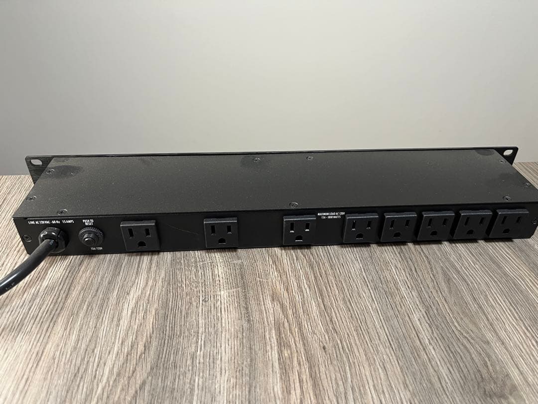 【 ʎ 】FURMAN M-8X2 パワーディストリビューター