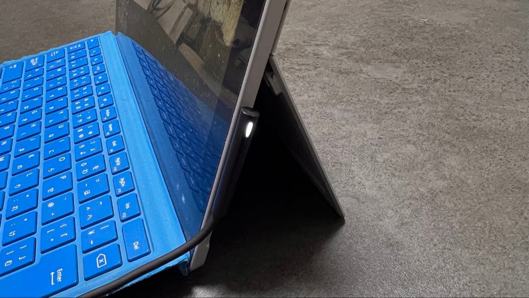 Microsoft Surface Pro4 ブルーキーボード付き ペンなし