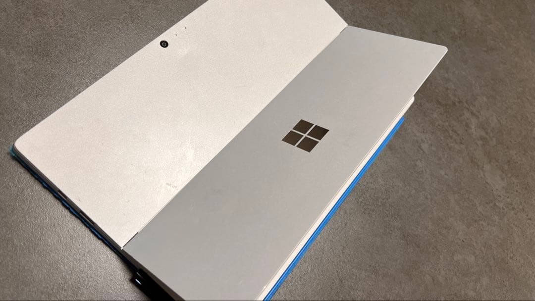 Microsoft Surface Pro4 ブルーキーボード付き ペンなし