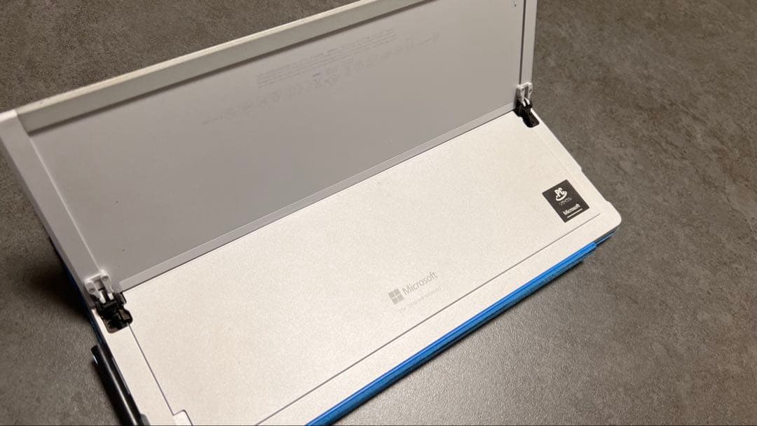 Microsoft Surface Pro4 ブルーキーボード付き ペンなし