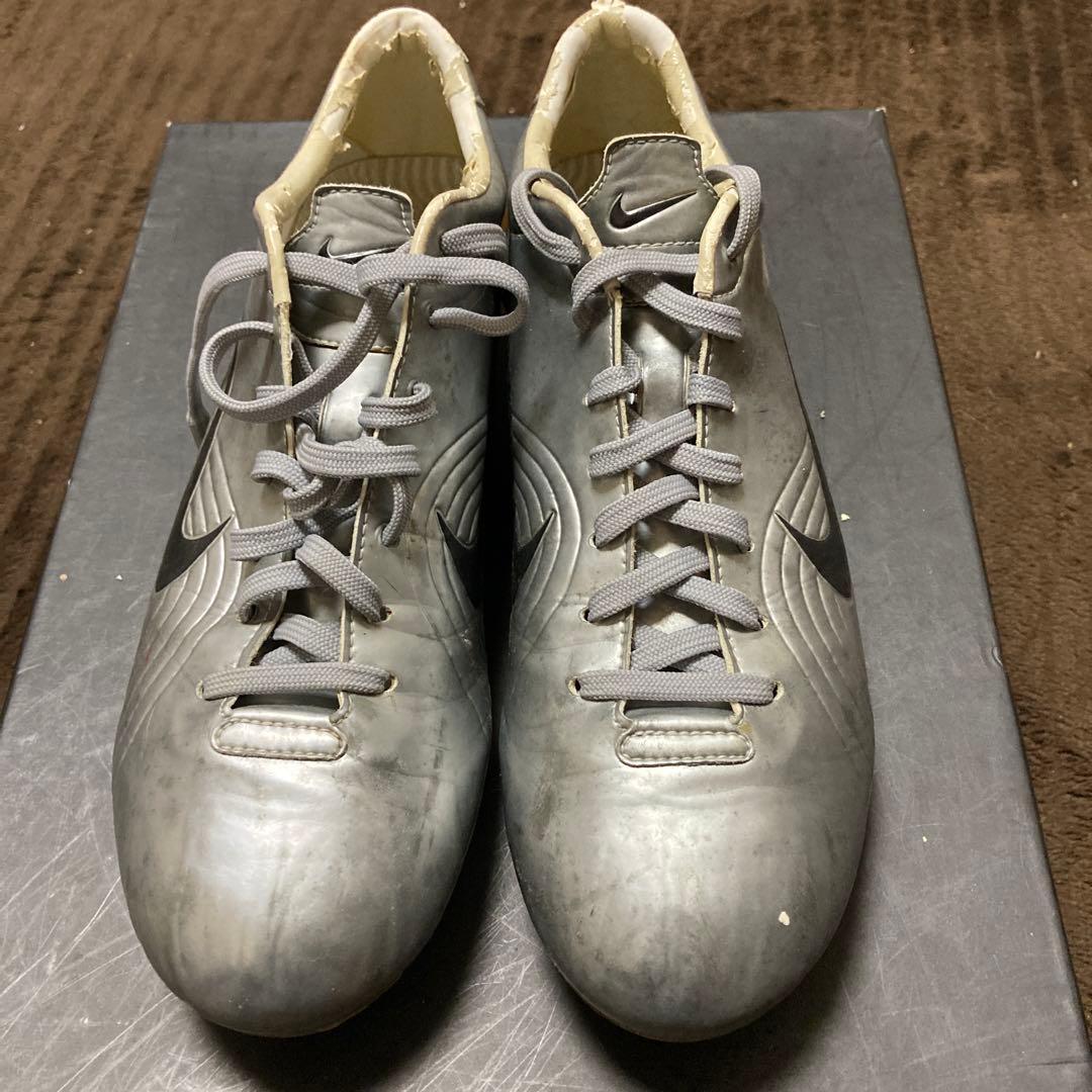 Nike マーキュリアル ヴェイパー