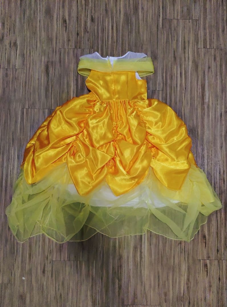 ビビディ・バビディ・ブティック　ベル　グローブ、ケープ、パニエ付き