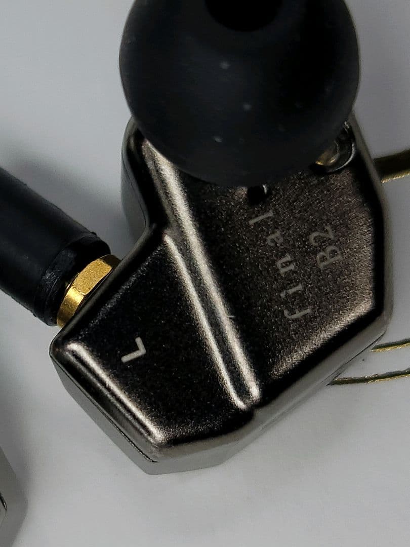 【美品】final B2【FI-B2BSSD】