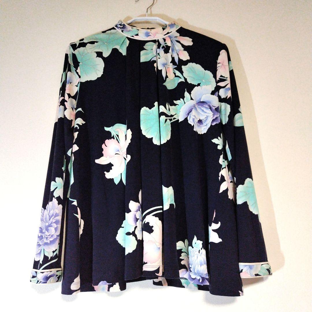 LEONARD PARIS レオナール　パリス　カットソーシルク　紺花柄　42