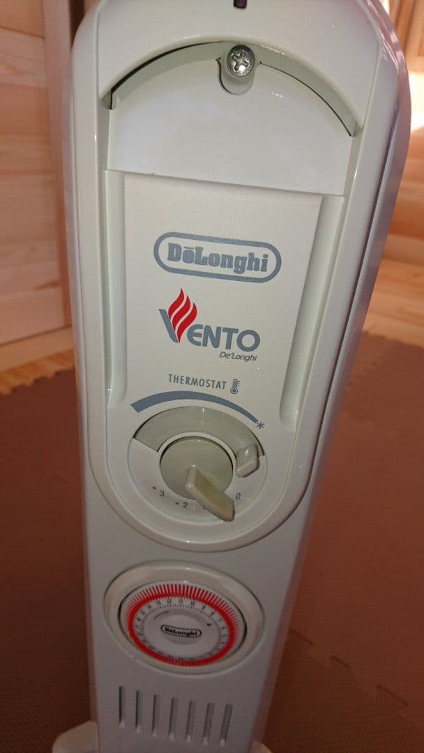 デロンキ オイルヒーター ストーブ  電気ストーブ ガレージ 暖房