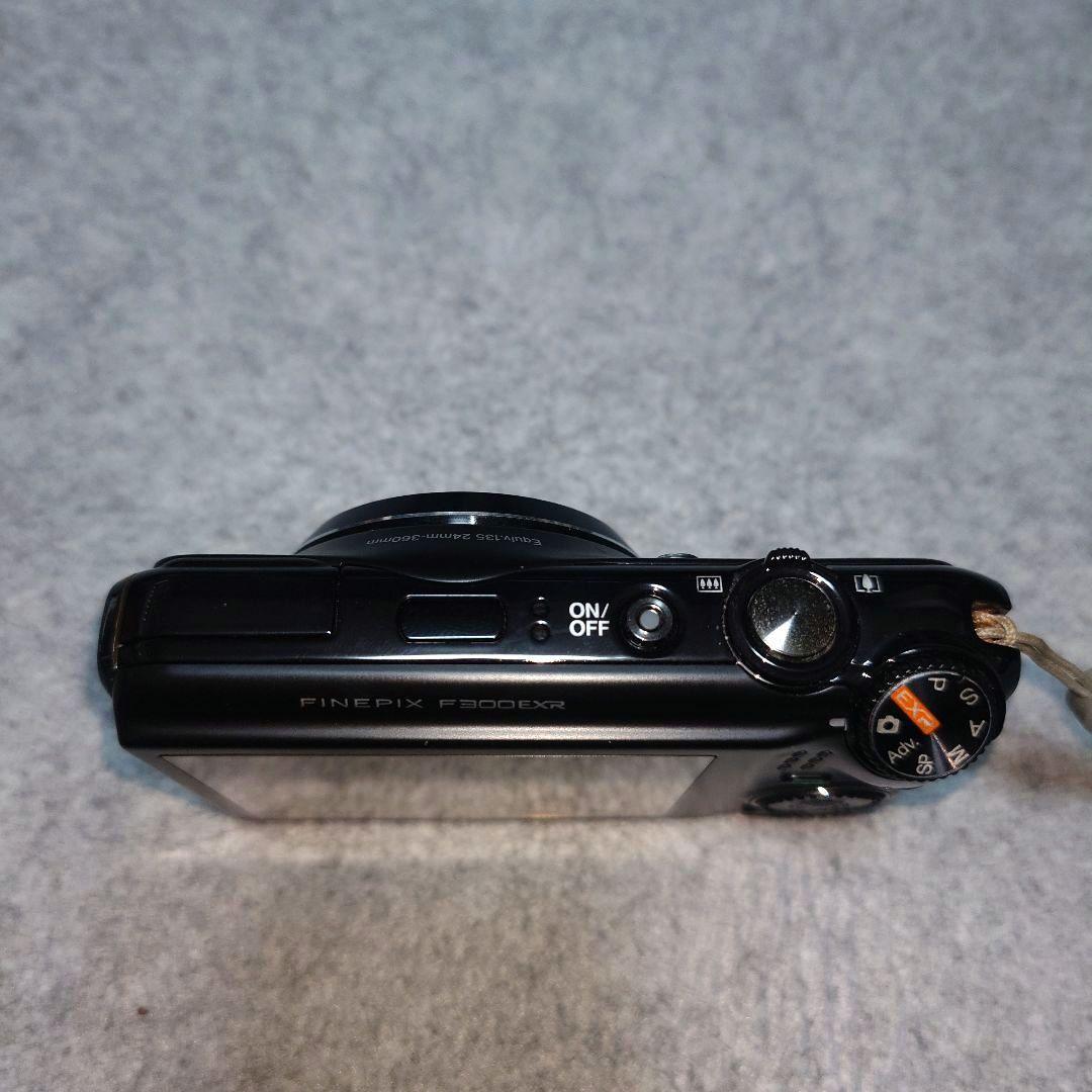 FUJIFILM コンパクトデジタルカメラ FinePix F300EXR