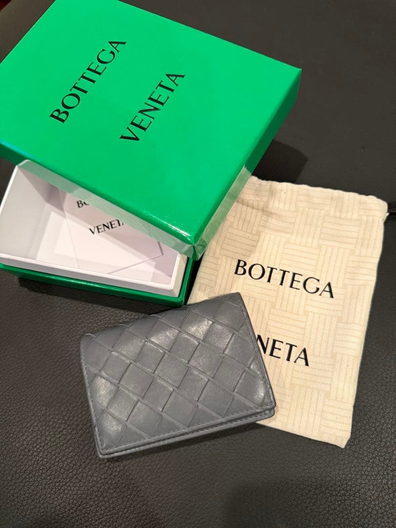 BOTTEGA VENETA グレー レザー 名刺入れ