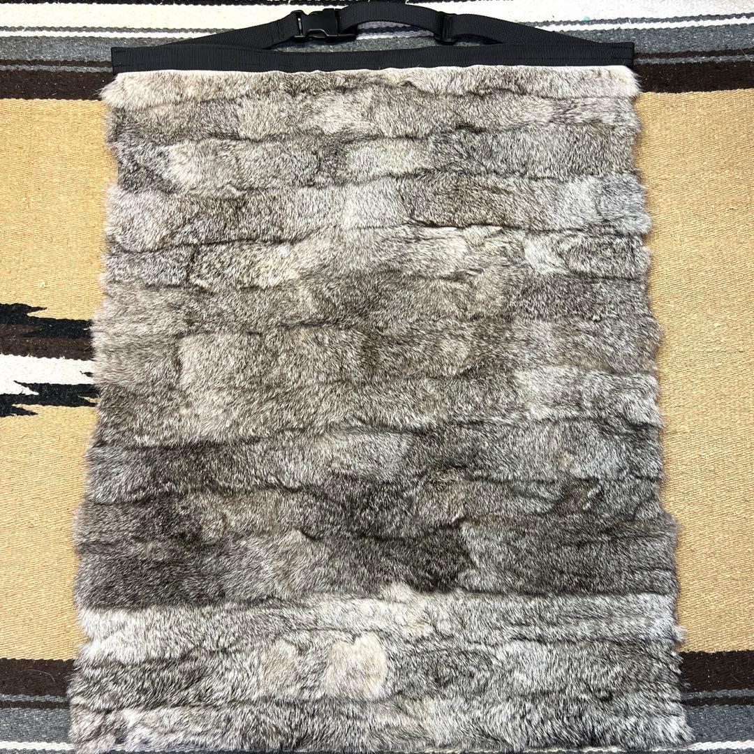 【裏地付】ラビット　尻あて　腰当尻皮　登山　毛皮敷物　キャンプ　チェア マタギ