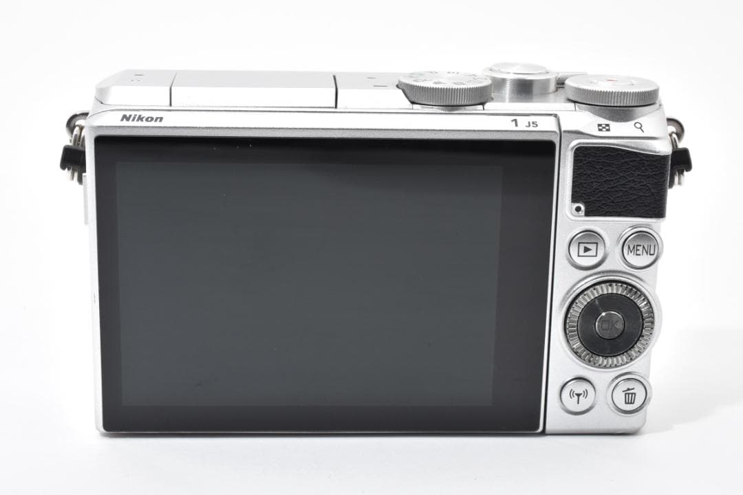 超美品 ニコン 1 J5 ミラーレスデジタルカメラボディ シルバー Nikon