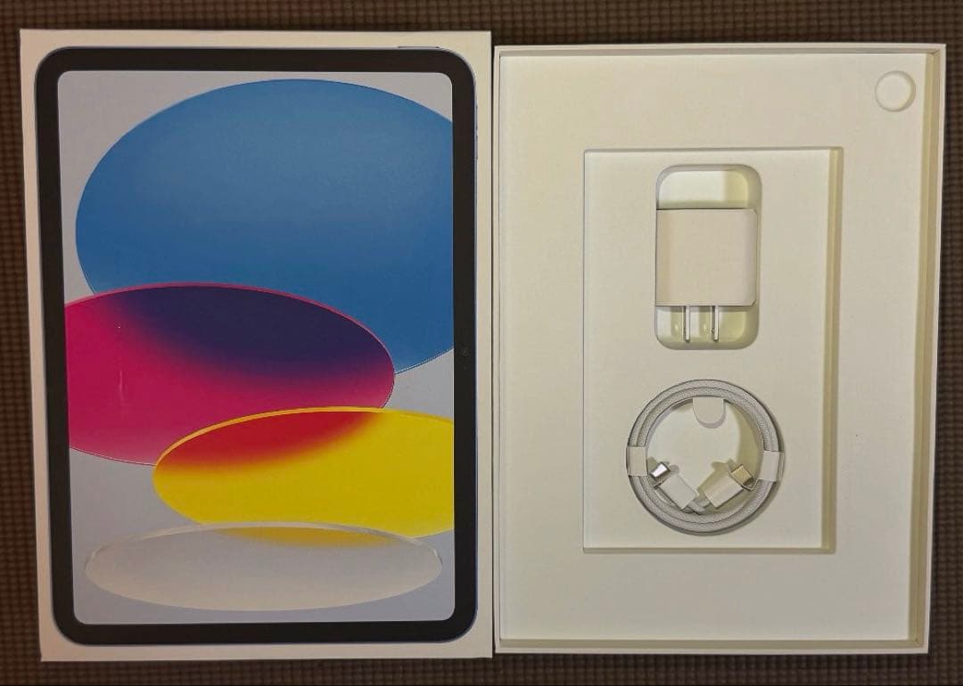 【美品】iPad 第10世代 10.9インチ 64GB ブルー　箱・付属品付き