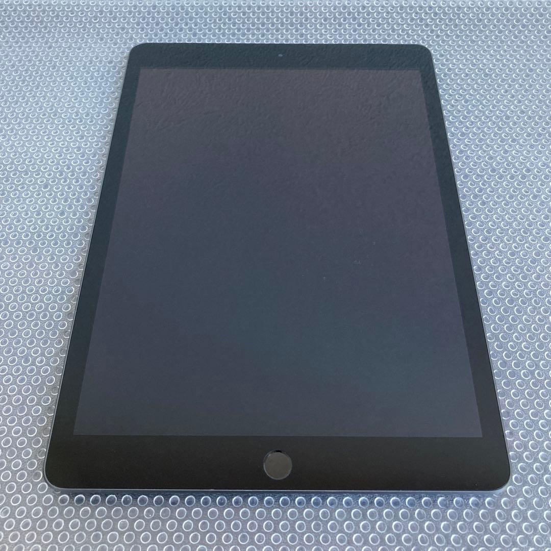 3777【早い者勝ち】比較的美品☆iPad8 第8世代 32GB SIMフリー☆