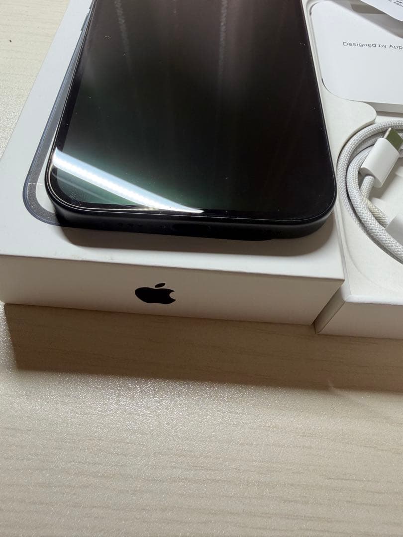 iPhone15 256GB バッテリー89% ブラック