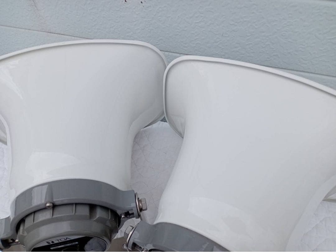 TOA　2個で60W選挙スピーカー　車載アンプ60W　マイク2本