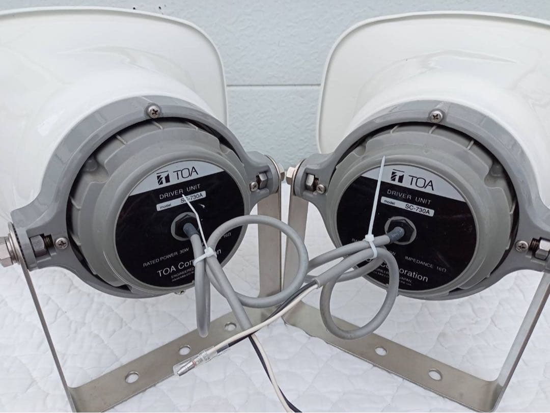TOA　2個で60W選挙スピーカー　車載アンプ60W　マイク2本