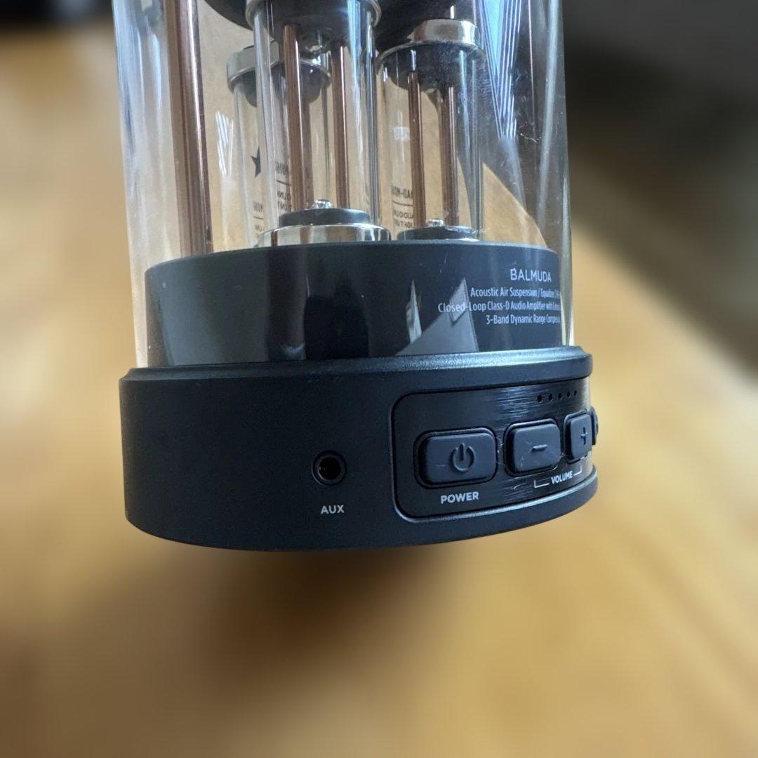 BALMUDA スピーカー 真空管デザイン