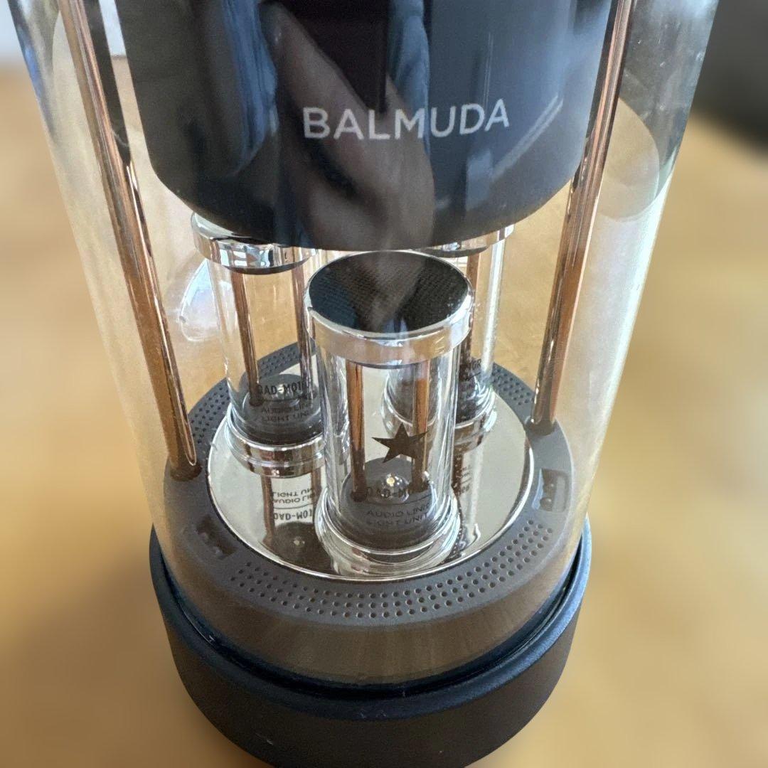 BALMUDA スピーカー 真空管デザイン