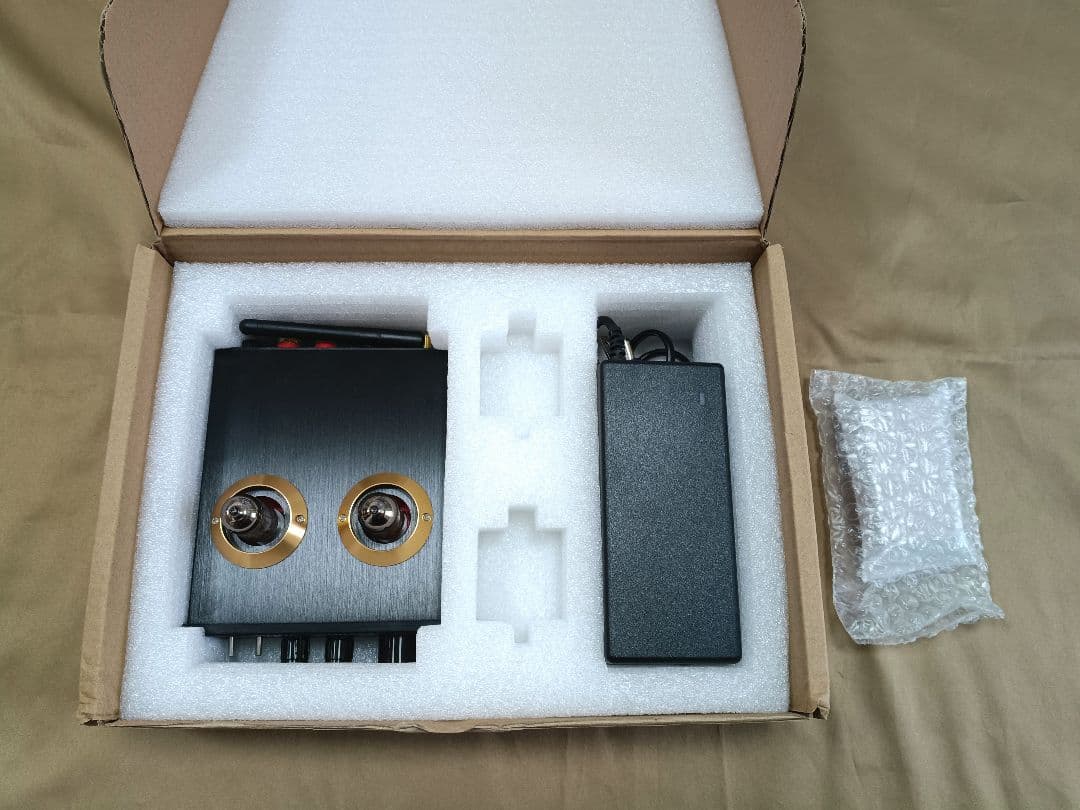 DOUK AUDIO M8 真空管アンプ