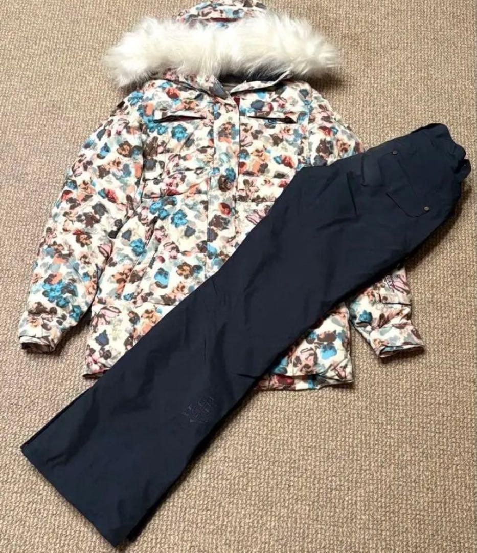 KELLAN レディースノーボードウェア 花柄ジャケットXS パンツS セット