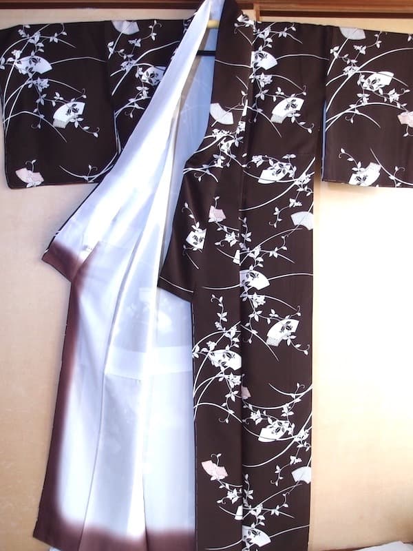 未使用　染め小紋（流れるような蔓葉文）裄68 正絹美品