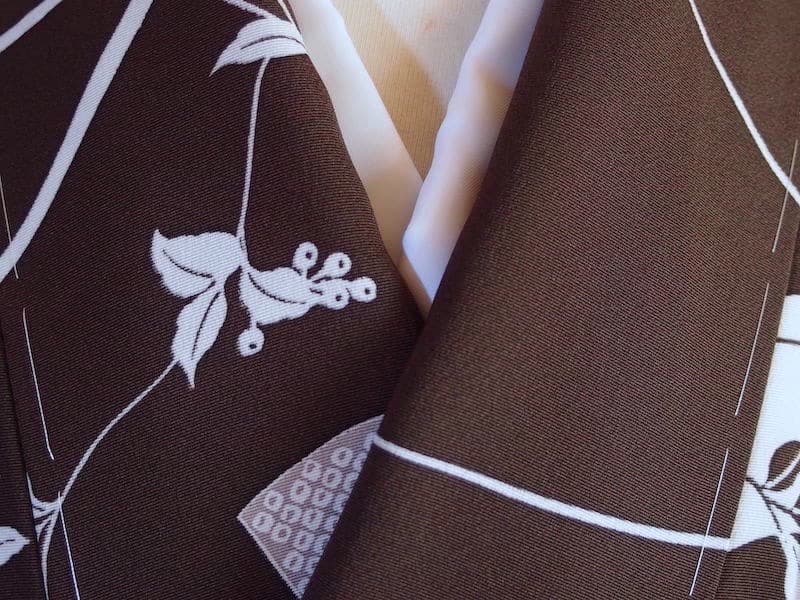 未使用　染め小紋（流れるような蔓葉文）裄68 正絹美品