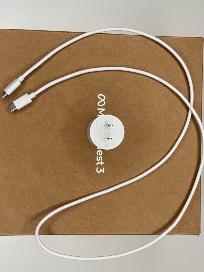  Quest 3 4K 512GB ヘッドセット(ホワイト) 付属品付き