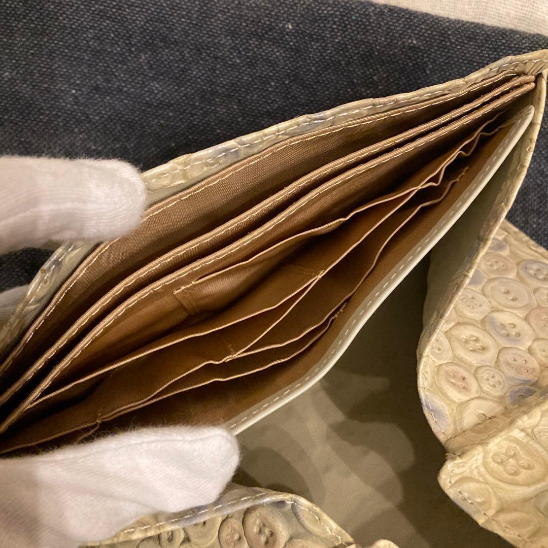 美品　ヒロコハヤシ　エレンディラ　ボタン　クリーム　長財布