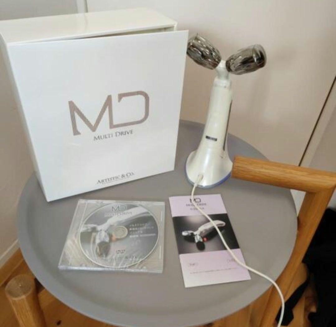 ARTISTIC & CO. MULTI DRIVE 美顔器