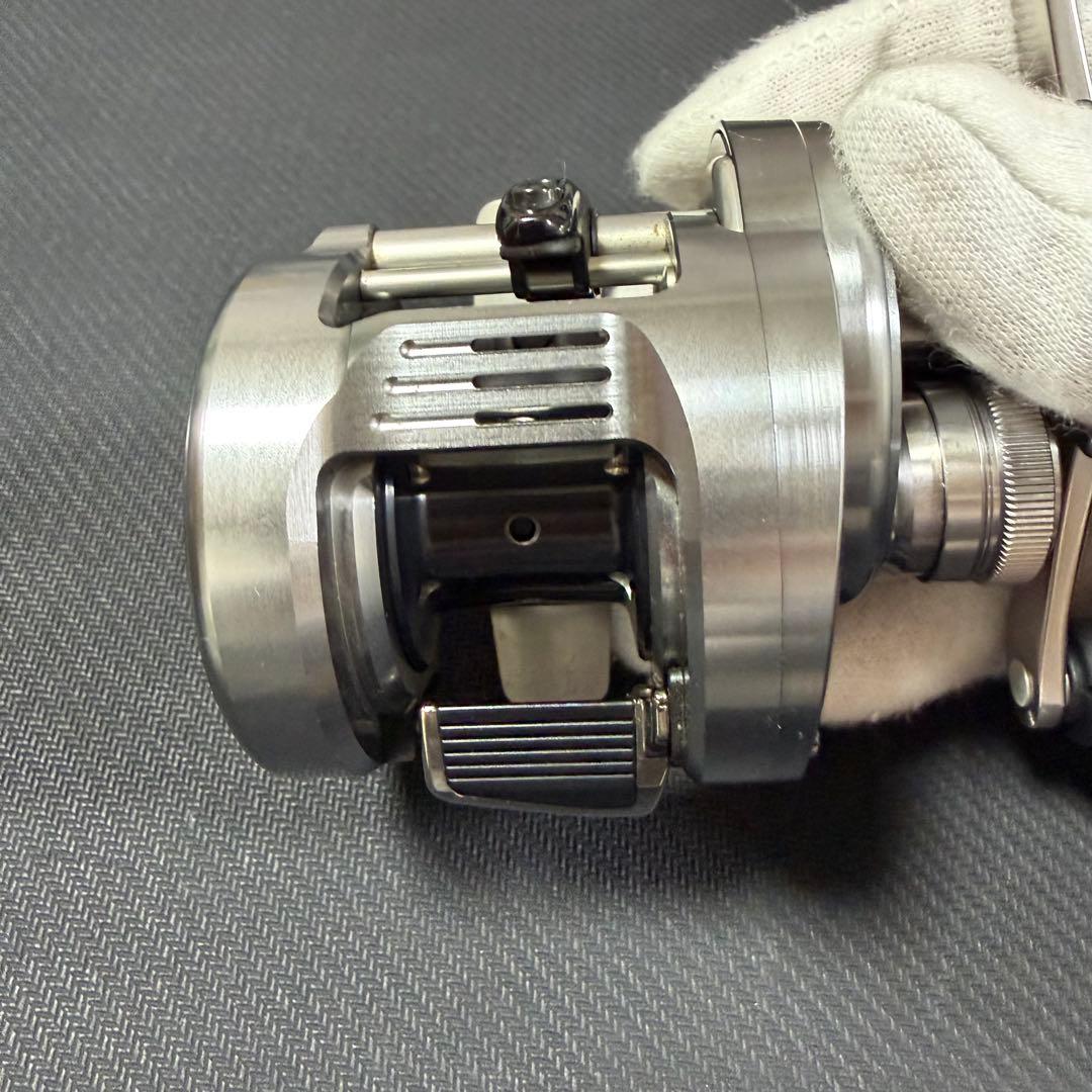 シマノ 20カルカッタコンクエスト DC 100