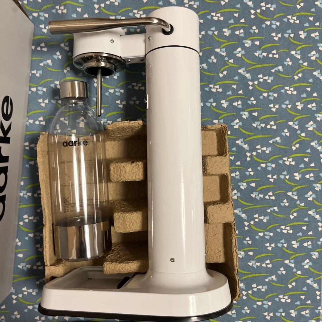 aarke CARBONATOR 3 炭酸水メーカー ホワイト　未使用品