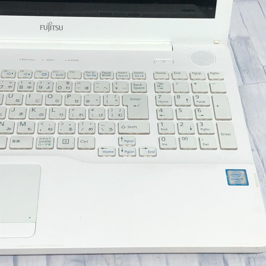 Windows11搭載 ノートパソコン本体 Core i7/SSD525G/8G