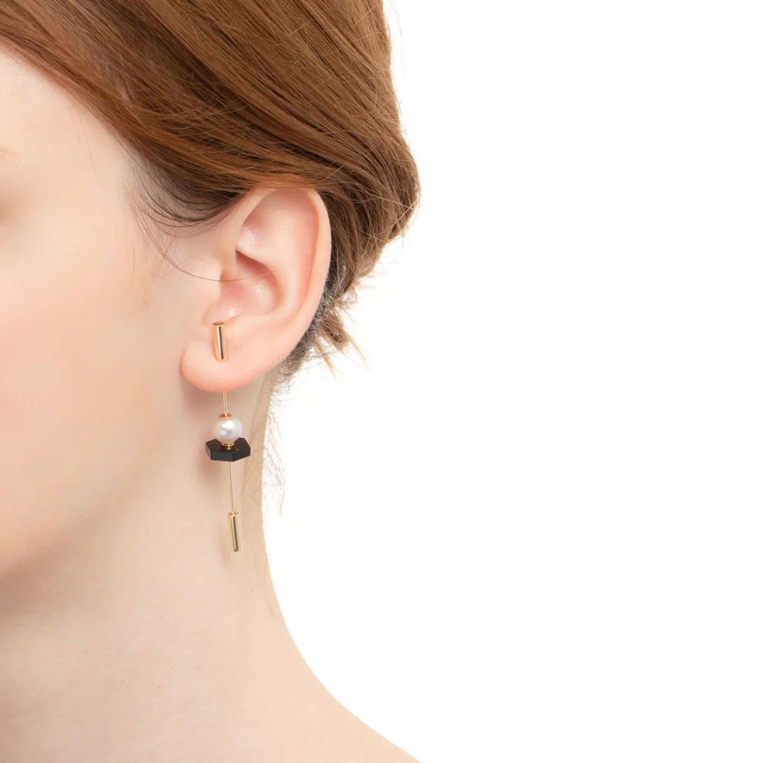 Hirotaka ヒロタカ SPEAR ピアス / オニキス&アコヤパール