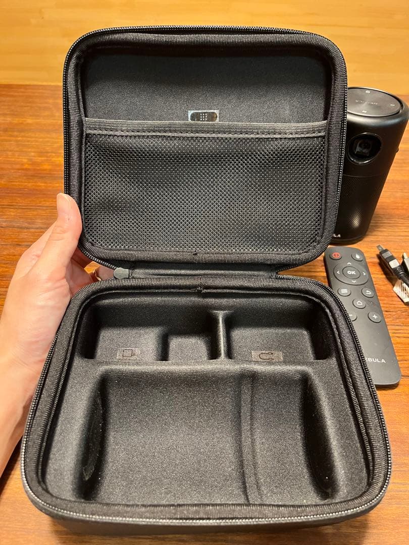 Nebula Capsule D4111　プロジェクター　ケース