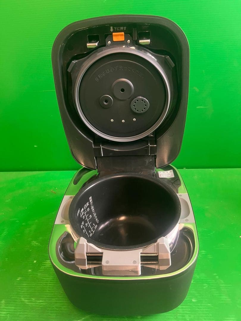 Zoujirushi nw fb10象印 圧力IH炊飯ジャー ジャンク