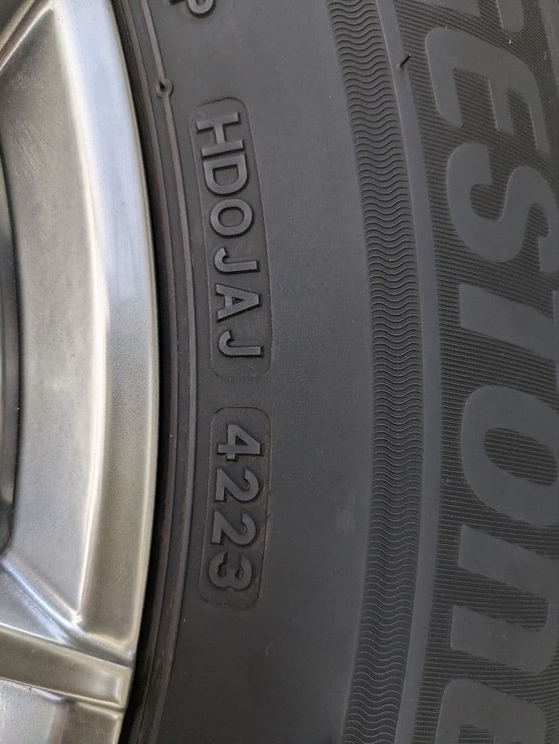 1/5迄値下げ！ 40アルファードスタッドレス VRX 3 225/60/18