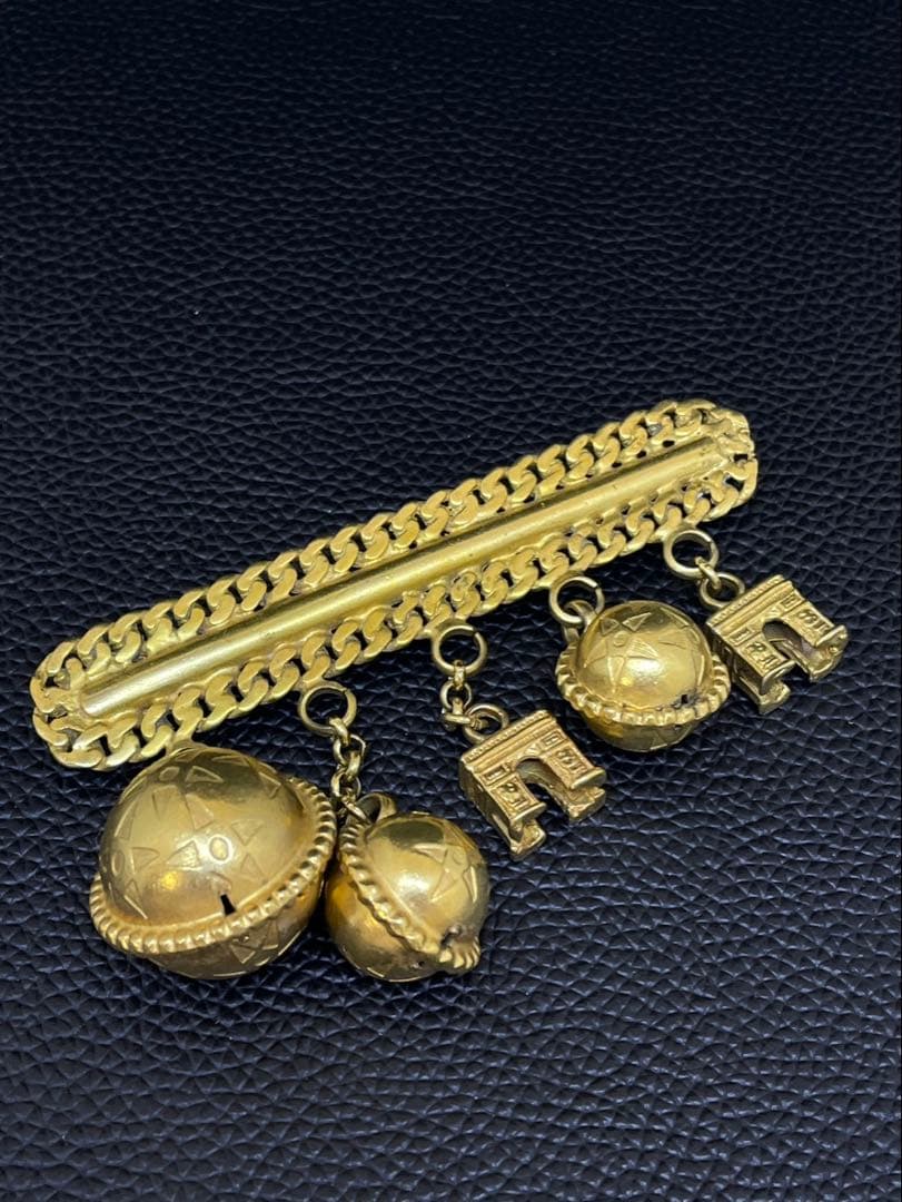 【希少】CELINE ヴィンテージブローチ　凱旋門　スターボール