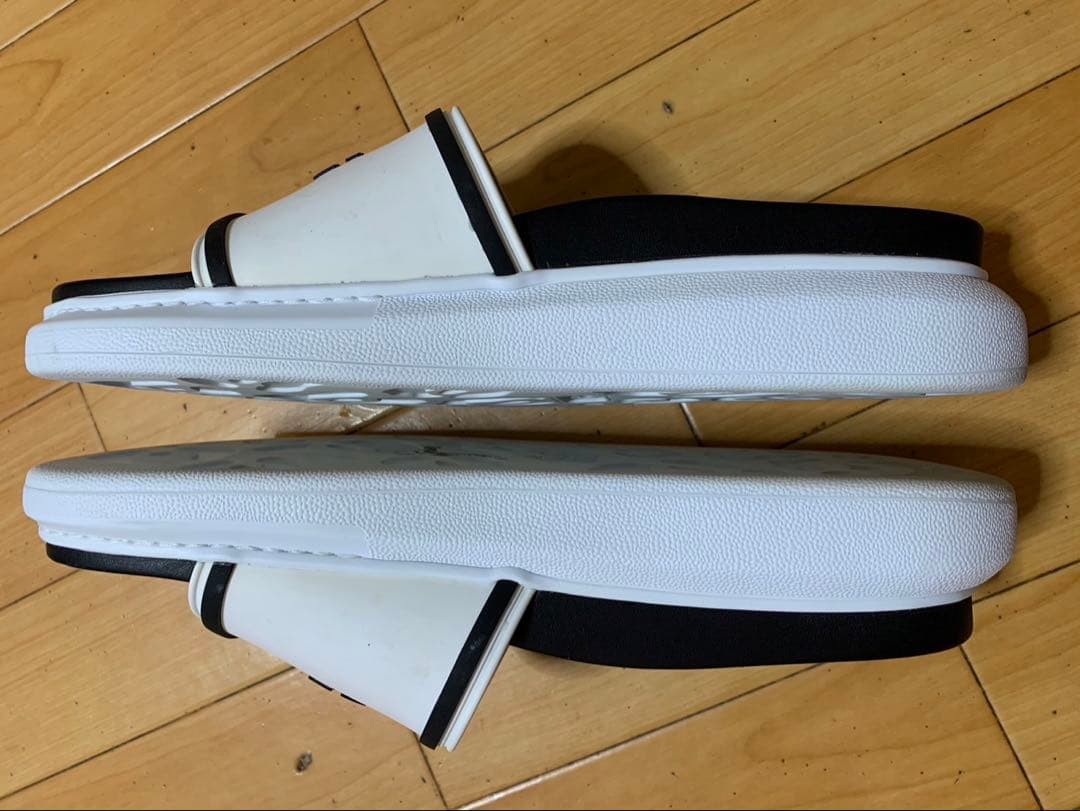 Alexander McQueen ビーチサンダル ホワイト/ブラック　４２