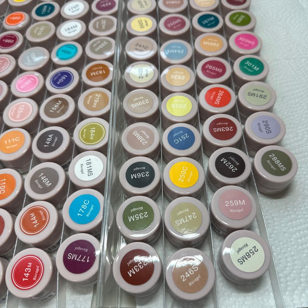 【美品】カラージェル各種 リッカジェル 大量 まとめ売り ケース付き 118色