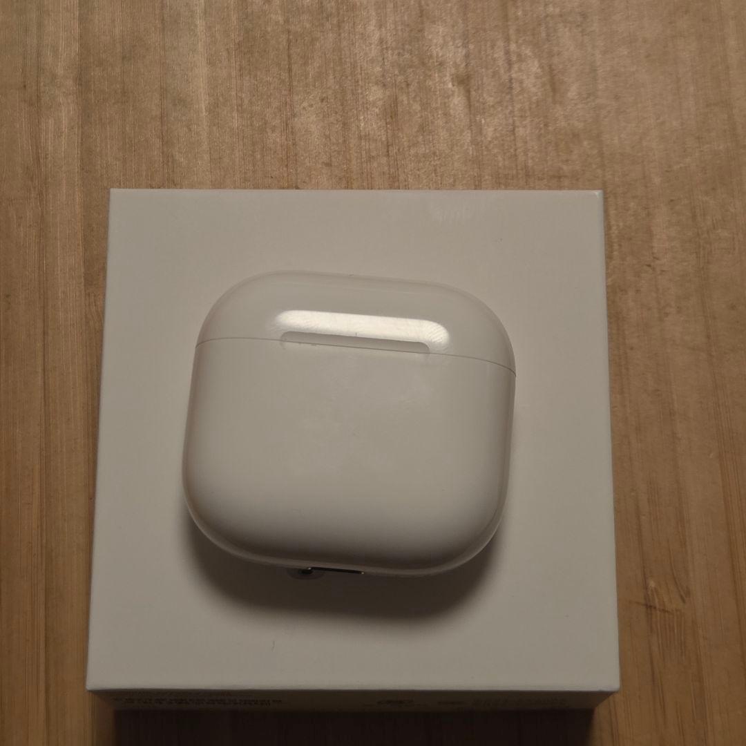 【美品】AirPods 4 本体 アクティブノイズキャンセリング