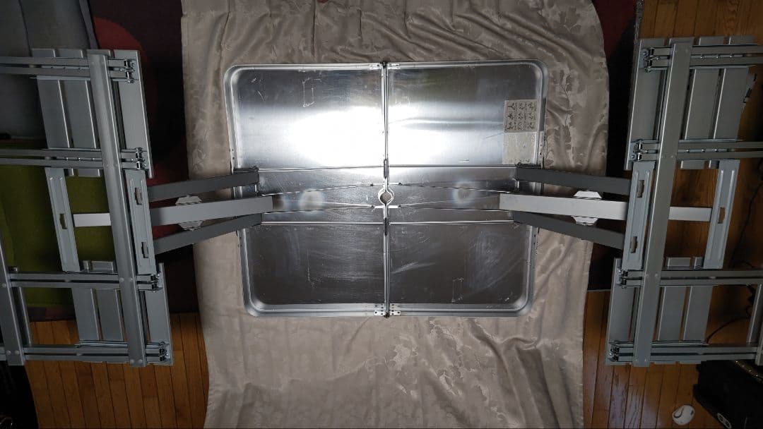 Colemanアルミピクニックテーブル