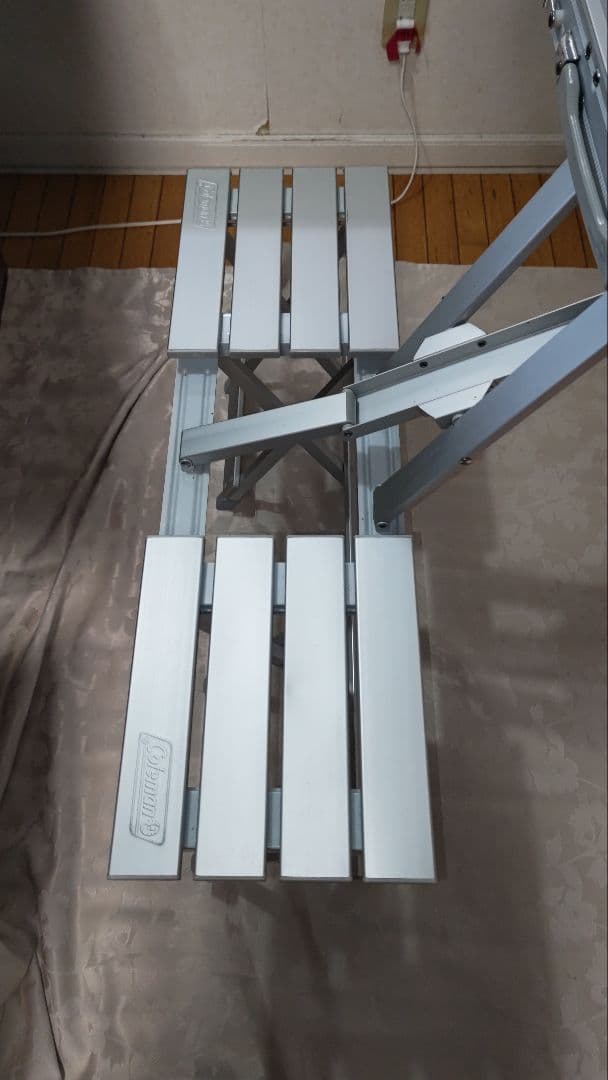 Colemanアルミピクニックテーブル