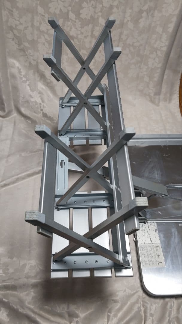 Colemanアルミピクニックテーブル