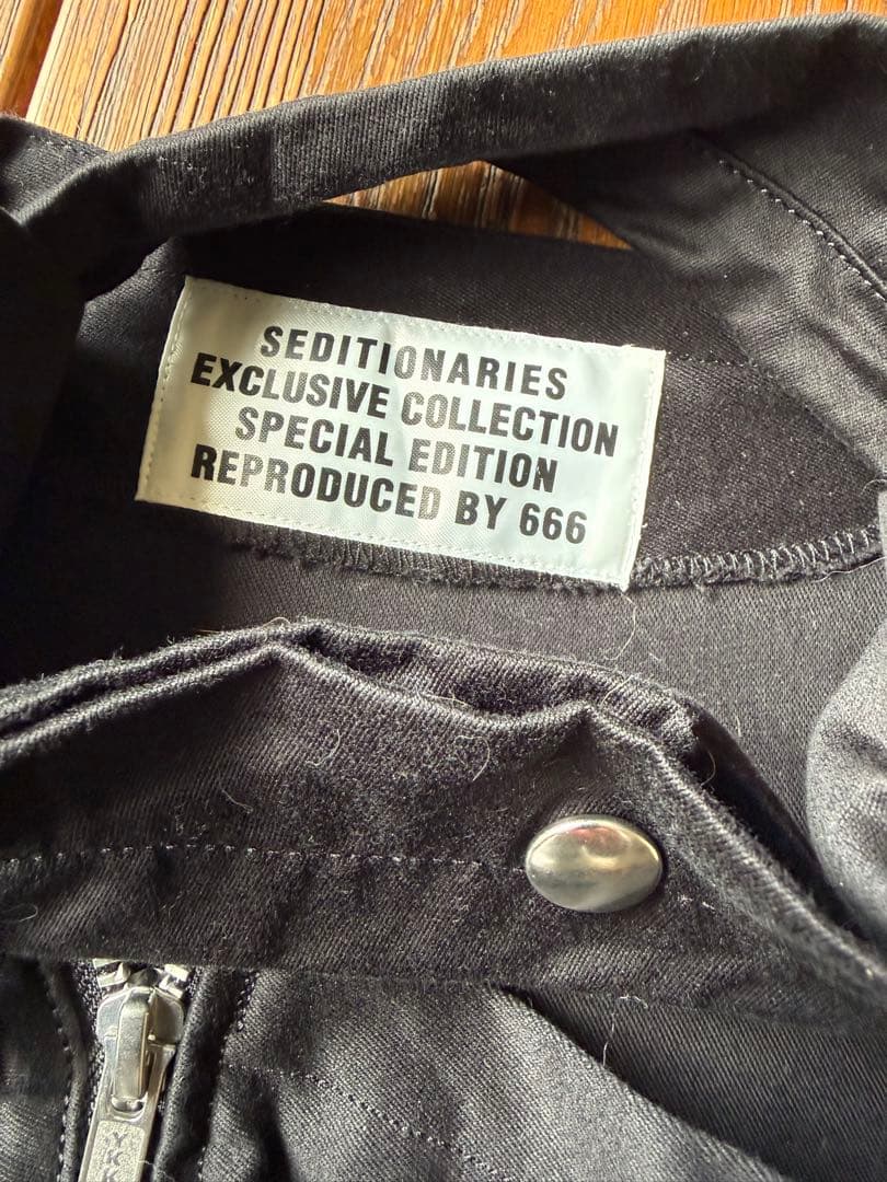 セディショナリーズ ボンデッジジャケット 黒 ワンサイズ