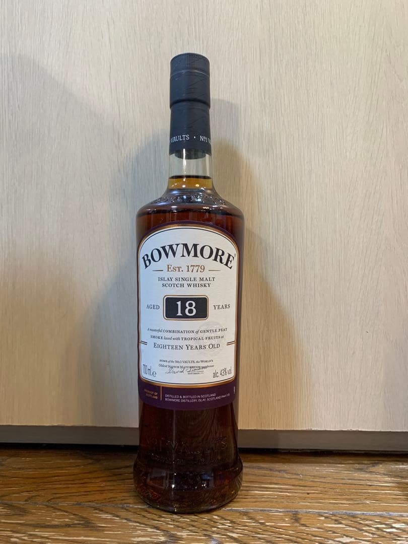 ボウモアBOWMORE 18Y 700ml
