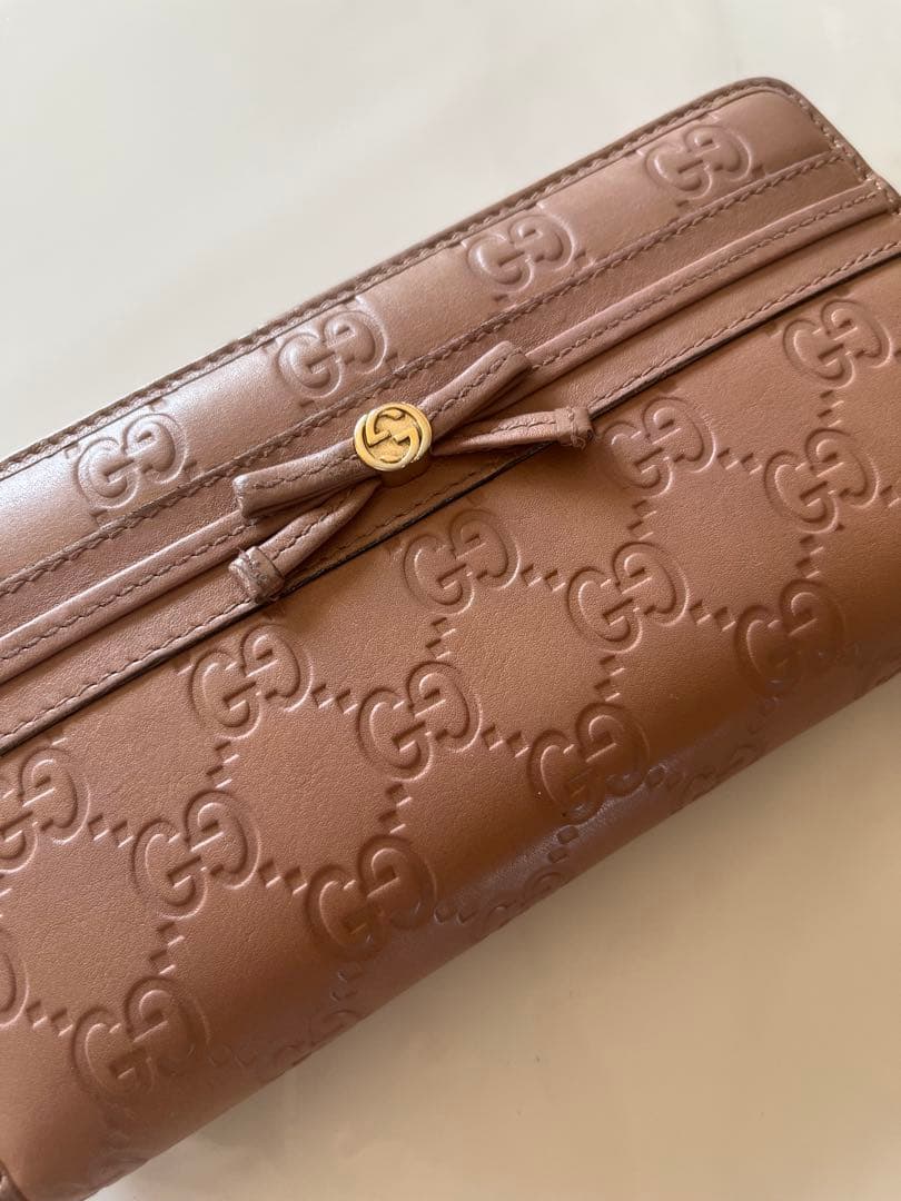 ⭐️超激レア 美品　グッチ　ジッピーウォレット　シマレザー　リボン　ピンク系