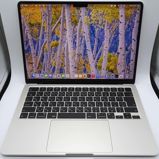 【美品】MacBook Air 13 2022_M2/8GB/256GB_STL